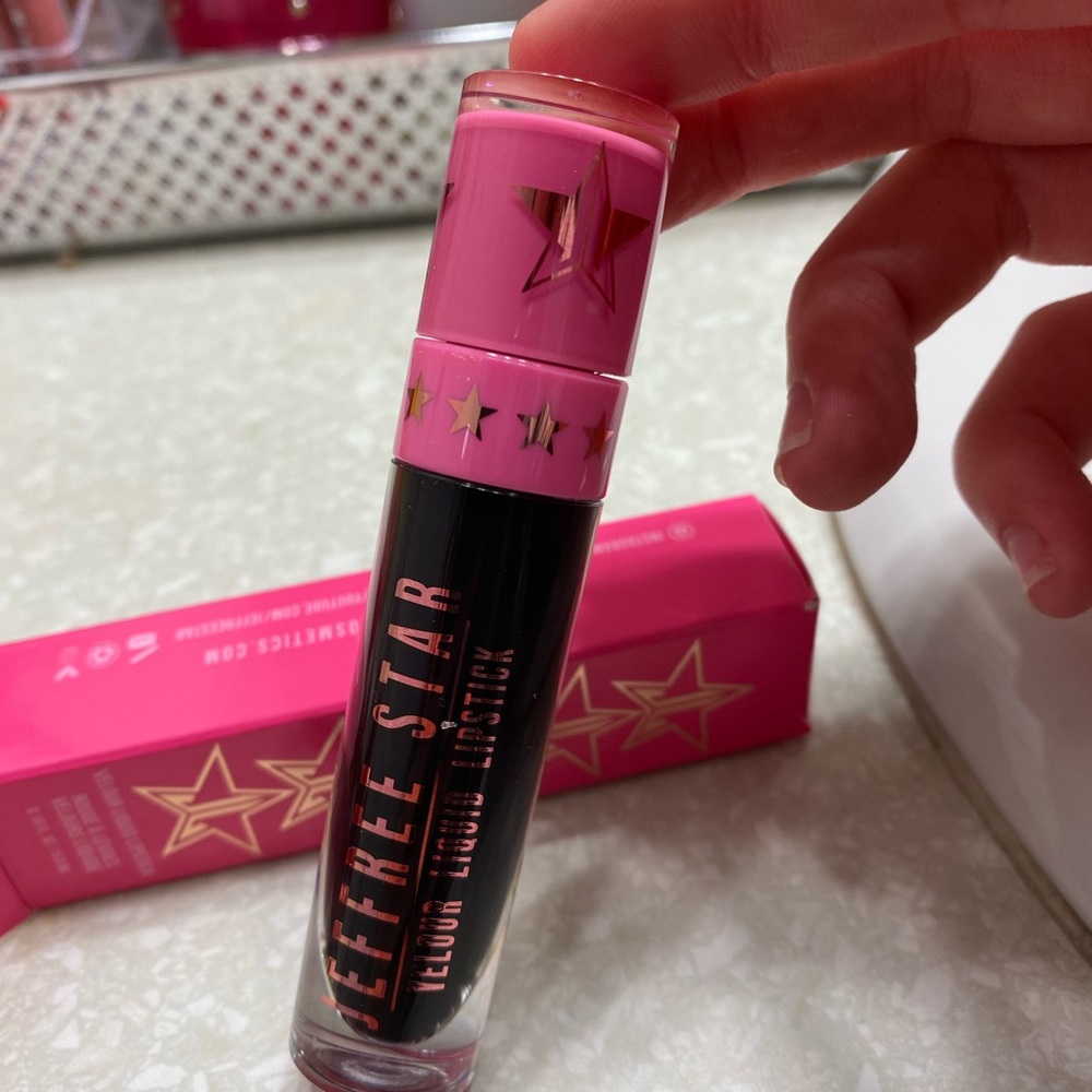 Jeffree Star Velour Liquid Lip